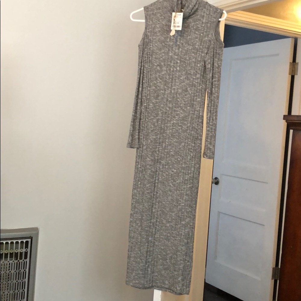 Gray cold shoulder max dress